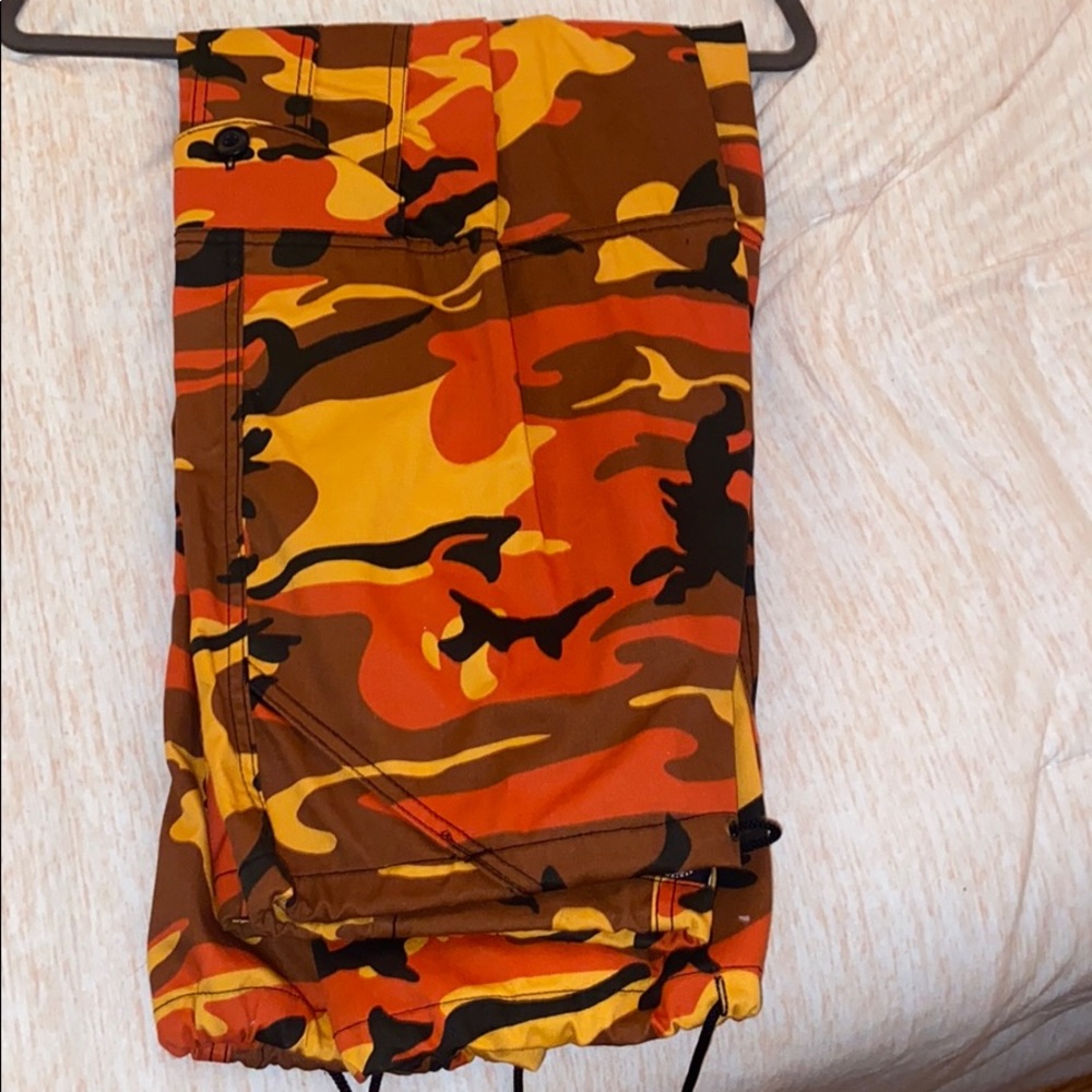 camo pants